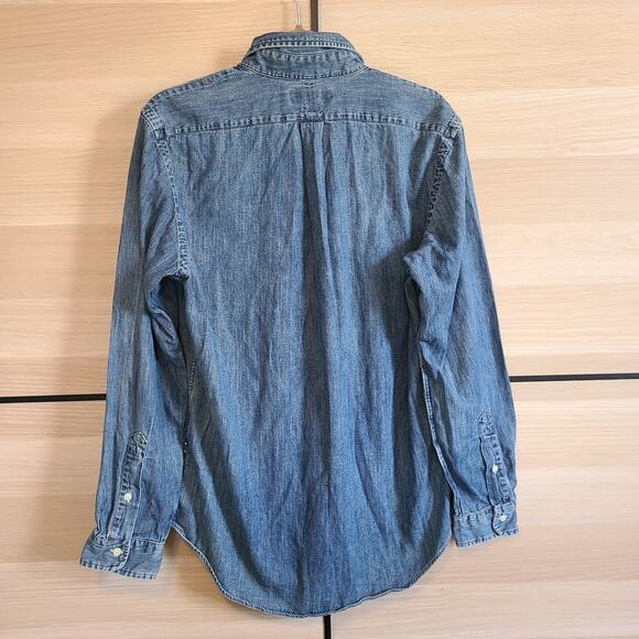 Ralph Lauren Womens M Classic Fit Denim Shirt Button Down Blue Preppy Flesh Pony - Picture 2 of 9